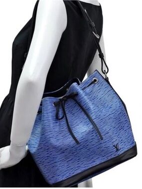 Louis Vuitton Blue Epi Leather NeoNoe Bucket Crossbody with Black Trim